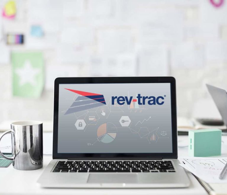 Demonstração em vídeo do Rev-Trac no laptop